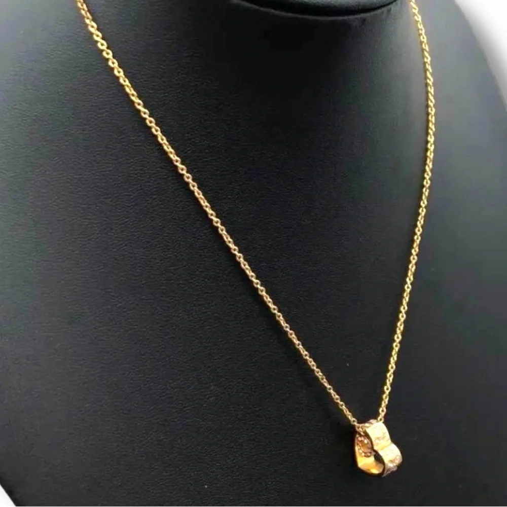 ✨ Coach Gold Tone Heart Necklace Pink Crystal Signature C Pendant ✨ - Picture 4 of 8